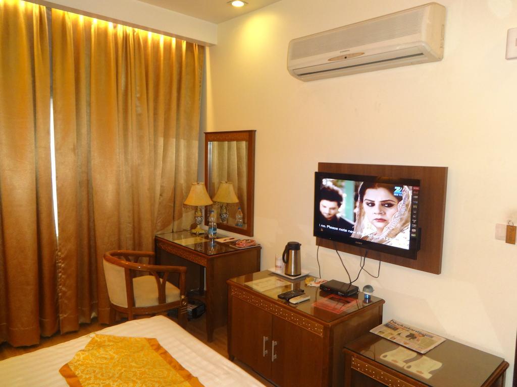 Hotel Picasso Paschim Vihar Delhi - Couple Friendly Local Ids Accepted Quarto foto