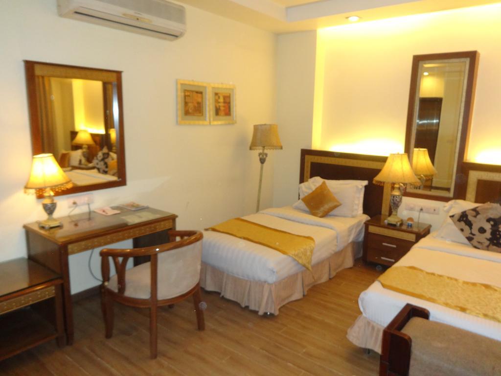 Hotel Picasso Paschim Vihar Delhi - Couple Friendly Local Ids Accepted Quarto foto