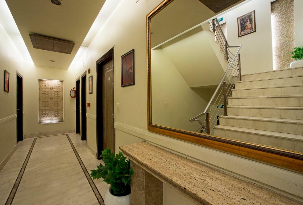 Hotel Picasso Paschim Vihar Delhi - Couple Friendly Local Ids Accepted Exterior foto